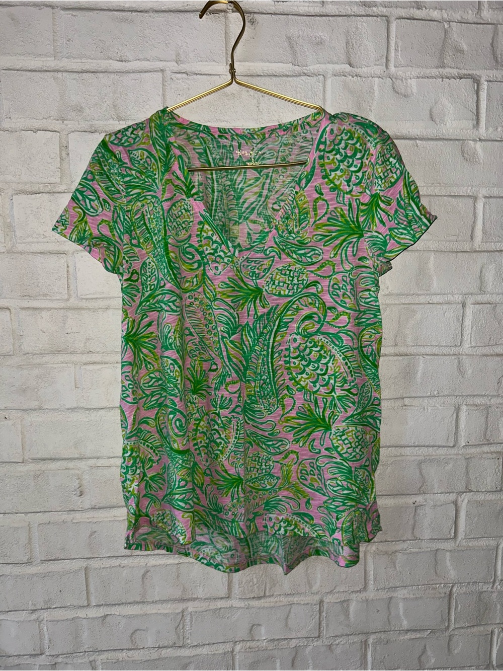 Lilly Pulitzer Etta v neck tee